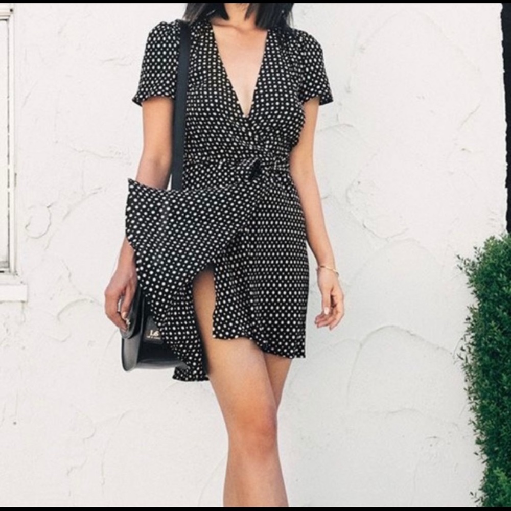 Adorable Reformation Wrap Dress